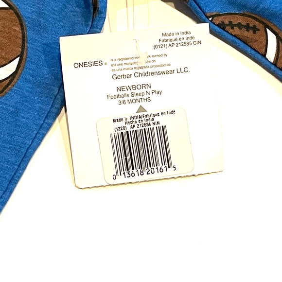 GERBER Onesie Baby Bodysuit Footballs SIZE NEWBORN 3-6M Blue Sleep & Play NWT - Picture 7 of 10